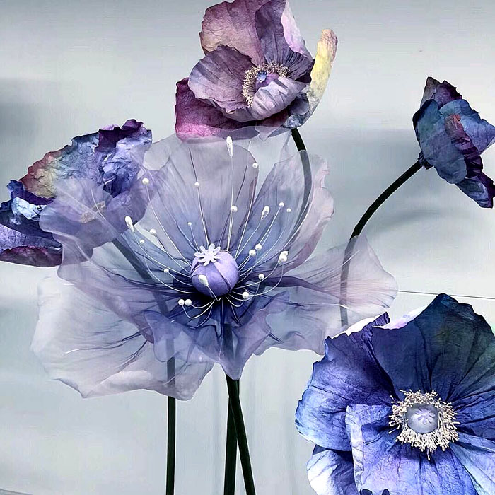 Искусственные цветы для интерьера: варианты дизайна, подбор подходящихцветов для декора
