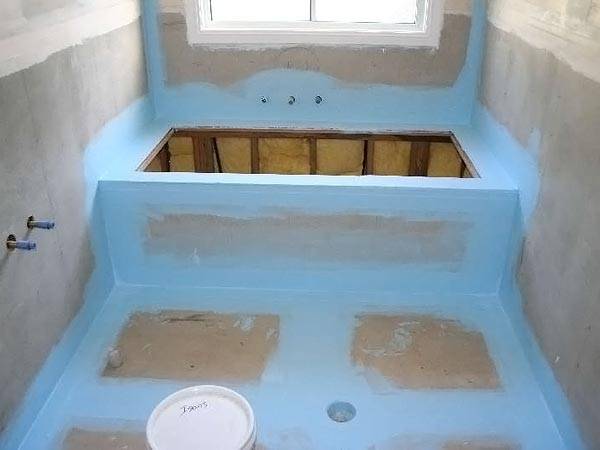 Гидроизоляция ванной комнаты под плитку что лучше